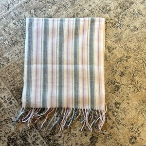 NWOT BCBG scarf